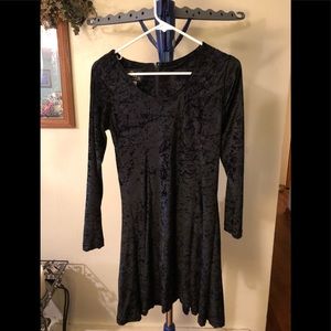 Crushed velvet black dress
